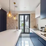 Stunning 2 Bedroom Apartment