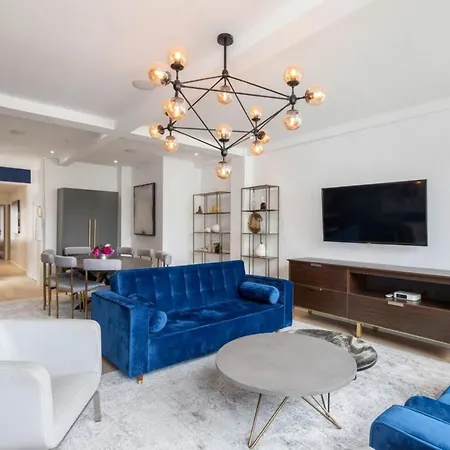 Stunning 2 Bedroom * Parigi