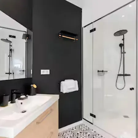 Apartment Stunning 2 Bedroom