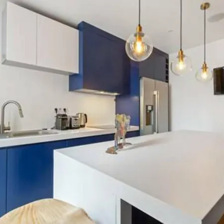 Apartment Stunning 2 Bedroom